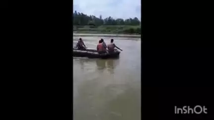 मीरगंज: गांव थानपुर में बाढ़ से बचाव के लिए किया गया मॉक ड्रिल, एसडीएम ने ग्रामीणों को बताएं आपदा से बचने के तरीके