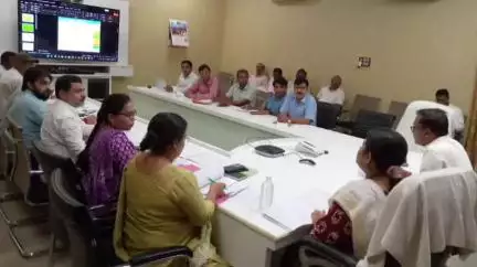 शाहजहांपुर: 40 से कम नामांकन वाले विद्यालयों का पास के विद्यालयों में किया जाएगा संविलियन: जिलाधिकारी