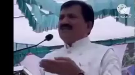 वर्धा: बबनराव लोणीकरांनी घातलेले कपडेच नव्हे तर अंतर्वस्त्र शेतकऱ्यांच्याच घामातून.. काँग्रेसचे राष्ट्रीय समन्वयक शैलेश अग्रवाल