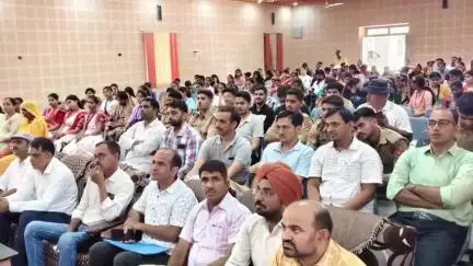 नागौर: मिर्धा कॉलेज में सेमिनार आयोजित, प्रोफेसर व अतिथियों ने विद्यार्थियों से नशा छोड़ने और दूर रहने की अपील की