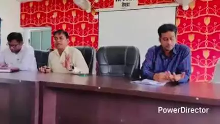 तेघरा: तेघड़ा में निर्वाचन की तैयारी तेज, बीएलओ को पुनरीक्षण और पात्रता जांच की विशेष जिम्मेदारी मिली
