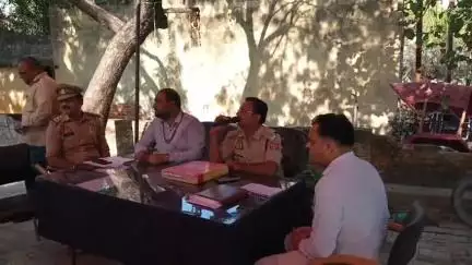 बांगरमऊ: बांगरमऊ कोतवाली में मोहर्रम को लेकर पीस कमेटी की बैठक, शांतिपूर्ण आयोजन की अपील, ताजियादारों ने बताई समस्याएं होंगी हल