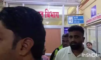 कणकवली: कणकवली - कनेडी मार्गावरील सांगवे येथे झालेल्या दुचाकी अपघातातील गंभीर जखमी चिन्मय शिरसाठचा मृत्यू