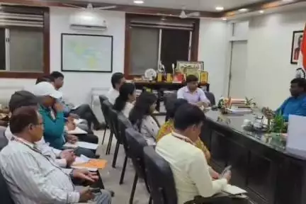 कांके: समाहरणालय में उपायुक्त ने जगन्नाथपुर रथयात्रा के सफल आयोजन को लेकर की बैठक