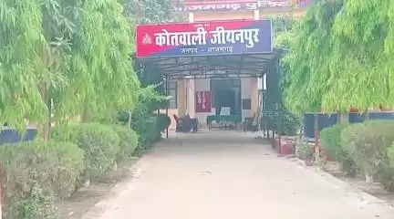 मेहनगर: इटावा घटना पर जीयनपुर क्षेत्र के युवक ने सोशल मीडिया पर ब्राह्मण समाज की महिलाओं पर की अभद्र टिप्पणी, मुकदमा दर्ज