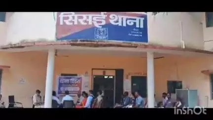 सिसई: सिसई थाना परिसर में मासिक थाना दिवस आयोजित, भूमि विवाद के 7 मामलों की हुई सुनवाई