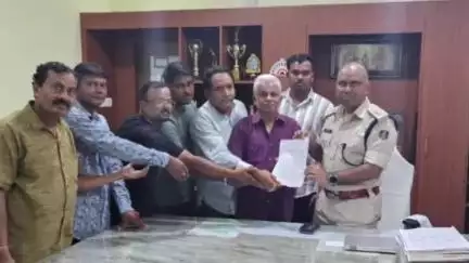 ବାରିପଦା ମ୍ୟୁନିସିପାଲଟି: ମୋରଡା ଥାନା ଅଧିକାରୀ ସାମ୍ବାଦିକଙ୍କୁ ଅସହଯୋଗ ନେଇ ଏସପିଙ୍କ ଦ୍ୱାରସ୍ତ ହେଲେ ମୋରଡା ବ୍ଲକର ଦୁଇ ସାମ୍ବାଦିକ ସଂଘ