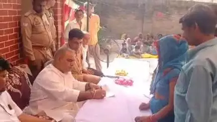 सिकंदरा: फरीदापुर गांव में प्रदेश के राज्यमंत्री ने चौपाल लगाकर ग्रामीणों की समस्याएं सुनीं, क्षेत्र में विकास का दिया भरोसा