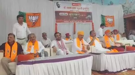 सुमेरपुर: भारत में आपातकाल के 50 वर्ष पूरे होने पर भाजपा कार्यकर्ताओं ने लोकतंत्र सेनानियों का किया सम्मान समारोह