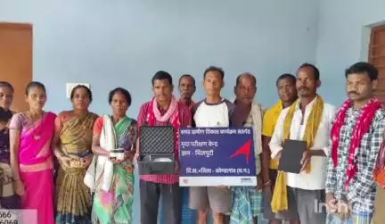 कोंडागांव: HDFC बैंक परिवर्तन और अंबुजा फाउंडेशन ने समग्र ग्रामीण विकास के तहत बनियागांव और चिखलपुट्टी के किसानों को दी जानकारियां