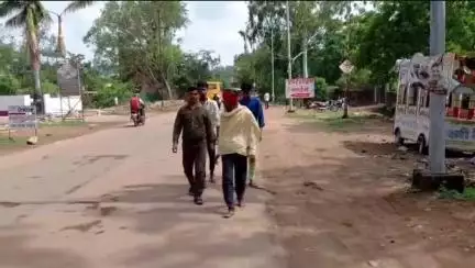 पन्ना: गौ माता को राष्ट्रमाता घोषित कराने की मांग लेकर आदित्य पटेरिया की पदयात्रा पन्ना पहुंची, सतना रवाना