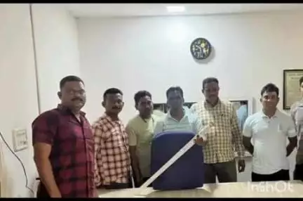 चंद्रपूर: महाकाली मंदीर परिसरात तलवार घेवुन दहशत निर्माण करणारे इसमास अटक;
स्थानिक गुन्हे शाखेची कारवाई