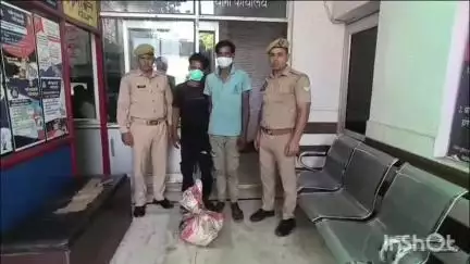 सहारनपुर: देहात कोतवाली पुलिस ने मंशापुर नहर के पास खंडहर से दो शातिर चोरों को गिरफ्तार कर कार पार्ट्स चोरी का किया खुलासा