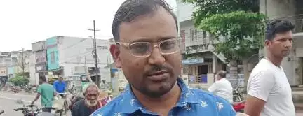 ରାୟଗଡା: ସାର କଳା ବଜାର ସମ୍ପର୍କରେ ରାୟଗଡ଼ା ମାର୍କଫେଡ ଏରିଆ ମ୍ୟାନେଜରଙ୍କ ସ୍ଥାନୀୟ ଗୋଦାମ ପରିସରରେ ପ୍ରତିକ୍ରିୟା