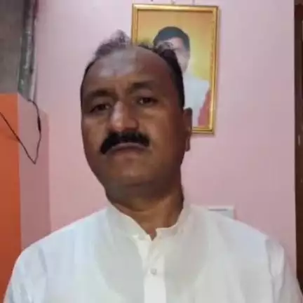 निवाड़ी: पृथ्वीपुर में 28 जून को मुख्यमंत्री के आगमन को लेकर पूर्व विधायक डॉ. शिशुपाल ने लोगों से आने की अपील की
