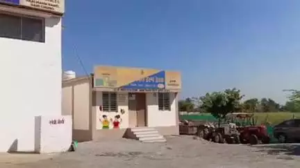 दतिया नगर: चिरूला थाना पुलिस ने 250 ग्राम अवैध गांजे के साथ आरोपी को किया गिरफ्तार, ₹3 हजार का गांजा जब्त