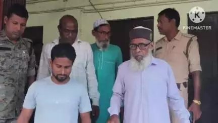 রঘুনাথপুর ২: ভবানীপুর গ্রামে স্বরস্বতী  বিসর্জনকে কেন্দ্র করে ১ব্যক্তিকে খুনের দায়ে ১১জনকে সশ্রম কারাদণ্ডের নির্দেশ রঘুনাথপুর আদালতে