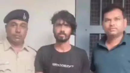 खंडवा: जावर पुलिस ने ₹5000 के इनामी बदमाश को इंदौर से किया गिरफ्तार