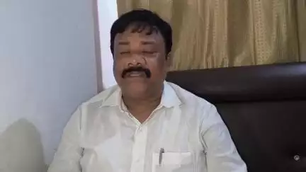 पूर्णिया पूर्व: बिजली विभाग की लापरवाही से मजदूर की जान बाल-बाल बची, जिला पार्षद ने दी आंदोलन की चेतावनी