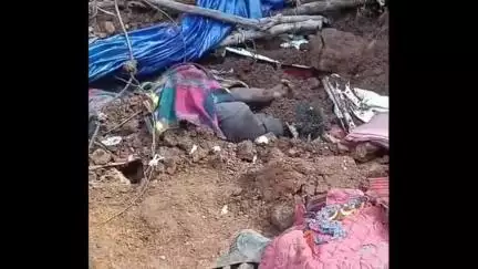 கூடலூர்: வீடு இடிந்து விழுந்து ஆரூட்பாரை பகுதியில் வாலிபர் பலி