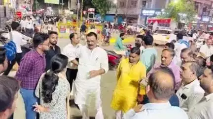 महापौर एवं नगर आयुक्त ने देर शाम रथयात्रा मेले का किया निरीक्षण