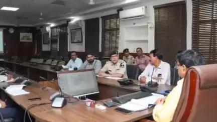 पन्ना: कलेक्टर कार्यालय में जिला स्तरीय सतर्कता एवं मॉनिटरिंग समिति की बैठक हुई