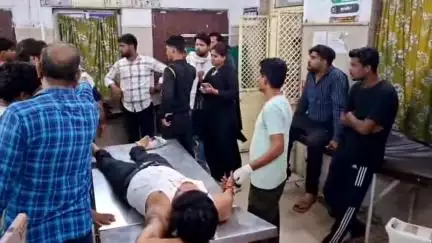 दमोह: जटाशंकर कॉलोनी में चाकूबाजी, दो लोग घायल, जिला अस्पताल में भर्ती