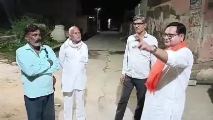 रतनगढ़: रतनगढ में सराफ वेल के पास सीवरेज और ड्रेनेज के कार्य का पूर्व विधायक अभिनेश ने किया निरीक्षण