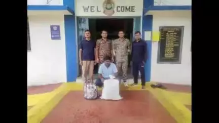 राजिम: देवभोग पुलिस ने 28 लीटर अवैध अंग्रेजी शराब के साथ एक आरोपी को किया गिरफ्तार