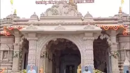 લીંબડી: લીંબડી સૌરાષ્ટ્ર નિમ્બાર્ક પીઠ મોટા મંદિર ખાતે અષાઢી બીજે રથયાત્રાની તડામાર તૈયારીઓ પુર્ણ પોલીસે રીહલ્સલ ફ્લેગમાર્ચ યોજી
