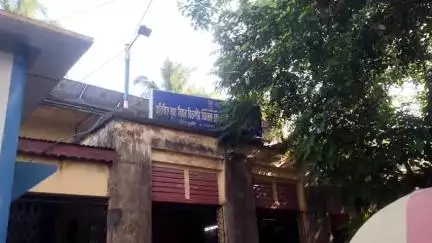 দিনহাটা ১: ধারোলো অস্ত্রের কোপে এক ব্যক্তিকে প্রানে মেরে ফেলার চেষ্টার অভিযোগে খারিজা গিতালদহ এলাকার এক ব্যক্তির জেল