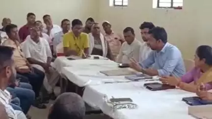 सिमरी बख्तियारपुर: सलखुआ में अनुमंडल पदाधिकारी के नेतृत्व में बीएलओ की बैठक आयोजित