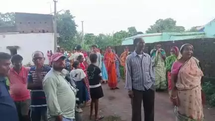 बलियापुर: आमटांड़-जोड़ियां में डूबने से किशोर की मौत, गांव में मातम, परिजनों का रो-रोकर बुरा हाल