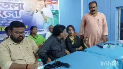 বর্ধমান ১: বর্ধমান শহর তৃণমূল কংগ্রেসের উদ্যোগে ২১শে জুলাই এর প্রস্তুতিসভা অনুষ্ঠিত হল কালিবাজার জেলা অফিসে উপস্থিত বিধায়ক