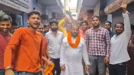 बांका: जीत मिलने पर खाली जमीन पर लग रहा होल्डिंग टैक्स होगा खत्म, मनीष कुमार उर्फ मोनू.