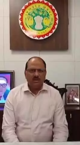 अलीराजपुर: कलेक्टर बेडेकर का निर्देश: अस्पताल से छुट्टी से पहले नवजात शिशु का जन्म प्रमाण पत्र जारी करें