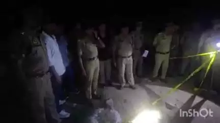 हाथरस: गांव एवरनपुर के मोड़ पर बदमाश और पुलिस की मुठभेड़ में ₹1 लाख का वांछित हथियार बरामद, युवती की हत्या का आरोपी था