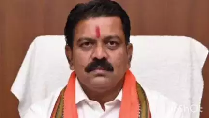दरभा: कलेक्ट्रेट से बांग्लादेशी घुसपैठियों की पहचान के लिए उपमुख्यमंत्री विजय शर्मा के निर्देश पर टोल फ्री हेल्पलाइन नंबर जारी