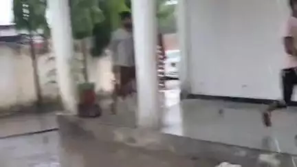 मंदसौर: मंदसौर जिले के बेहपुर में शराब ठेकेदार के ऑफिस में मारपीट, घटना का वीडियो वायरल