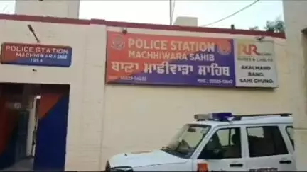 ਖੰਨਾ: ਥਾਣਾ ਮਾਛੀਵਾੜਾ ਸਾਹਿਬ ਦੀ ਪੁਲਿਸ ਨੇ ਕਿਰਪਾਨ ਭੇਟ ਗੁਰਦੁਆਰਾ ਸਾਹਿਬ ਨੇੜੋਂ ਇੱਕ ਵਿਅਕਤੀ ਨੂੰ ਨਸ਼ੇ ਦੀ ਹਾਲਤ ਵਿੱਚ ਕੀਤਾ ਗ੍ਰਿਫਤਾਰ