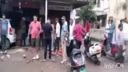 नाशिक: शहरातील त्रिकोणी गार्डनचे कारवरील नियंत्रण सुटल्याने अपघात, विद्यार्थिनी जखमी