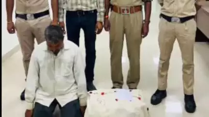 देवास नगर: औद्योगिक थाना पुलिस ने ₹1 लाख का गांजा ले जा रहे एक आरोपी को पकड़ा