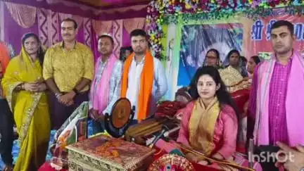 पालीगंज: बीबीपुर गांव में चल रहे शिव शक्ति महायज्ञ के प्रवचन में उमड़ी श्रद्धालुओं की भीड़