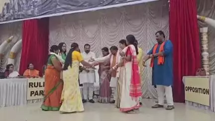 हज़ारीबाग: हजारीबाग में मॉक पार्लियामेंट का आयोजन, आपातकाल को लोकतंत्र पर प्रहार बताया