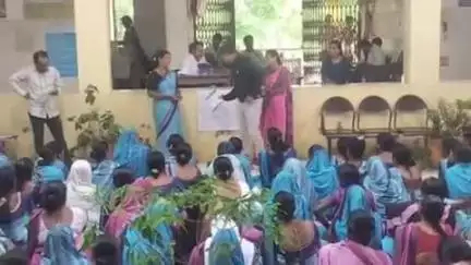 शिरपूर: जिल्हा आरोग्य अधिकारी यांच्या उपस्थितीत वात्सल्य प्लस कार्यक्रमांतर्गत बोराडी येथे विशेष प्रशिक्षण शिबिर संपन्न