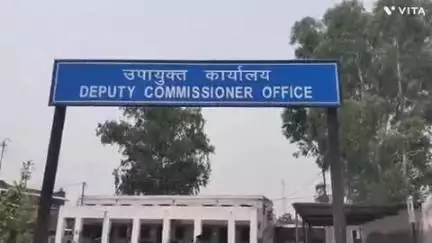 अम्बाला: जिले में शराब ठेकेदारों को मिलेगी पूरी सुरक्षा, डरने की बात नहीं, निडर होकर व्यापार करें: DC