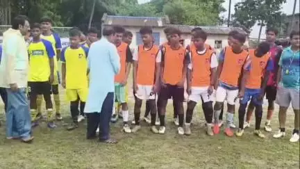 মেমারি ১: প্রদর্শনী ফুটবল ম্যাচ মেমারিতে