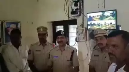 గాంధారి: పెద్ద గుజ్జాల్ తండాలో సీసీ కెమెరాలను ప్రారంభించిన ఎల్లారెడ్డి డిఎస్పి శ్రీనివాస్ రావు