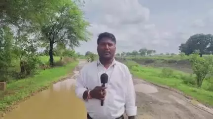 पंडरिया: कुंडा-दामापुर मार्ग का हाल बेहाल, सड़क पर गढ्ढा या गढ्ढे में सड़क समझना मुश्किल, स्थिति बदतर, राहगीर परेशान #jansamasya