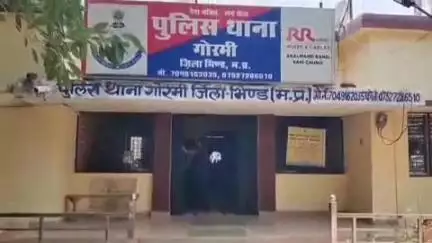 गोरमी: गोरमी में पटेल स्कूल के पास पुलिस ने एक युवक को अवैध हथियार के साथ किया गिरफ्तार, मामला दर्ज